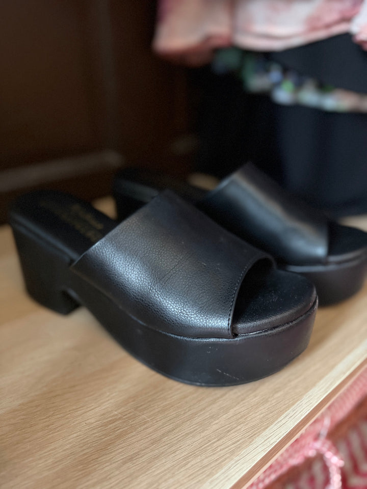 Matisse x Anthropologie | Black Platform Slide