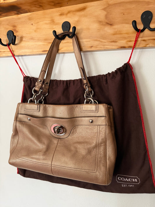 Coach | Pebbled Leather Penelope Caryall