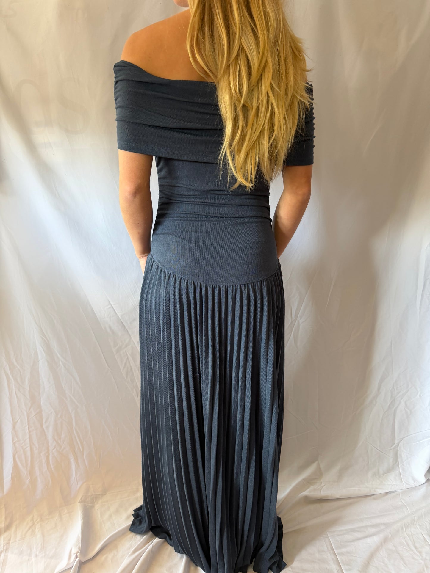Lioness | Off The Shoulder Maxi Dress, M