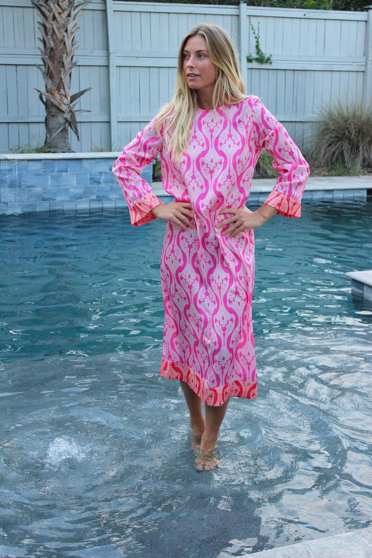 Hyacinth House | Longsleeve Midi  Dress, M