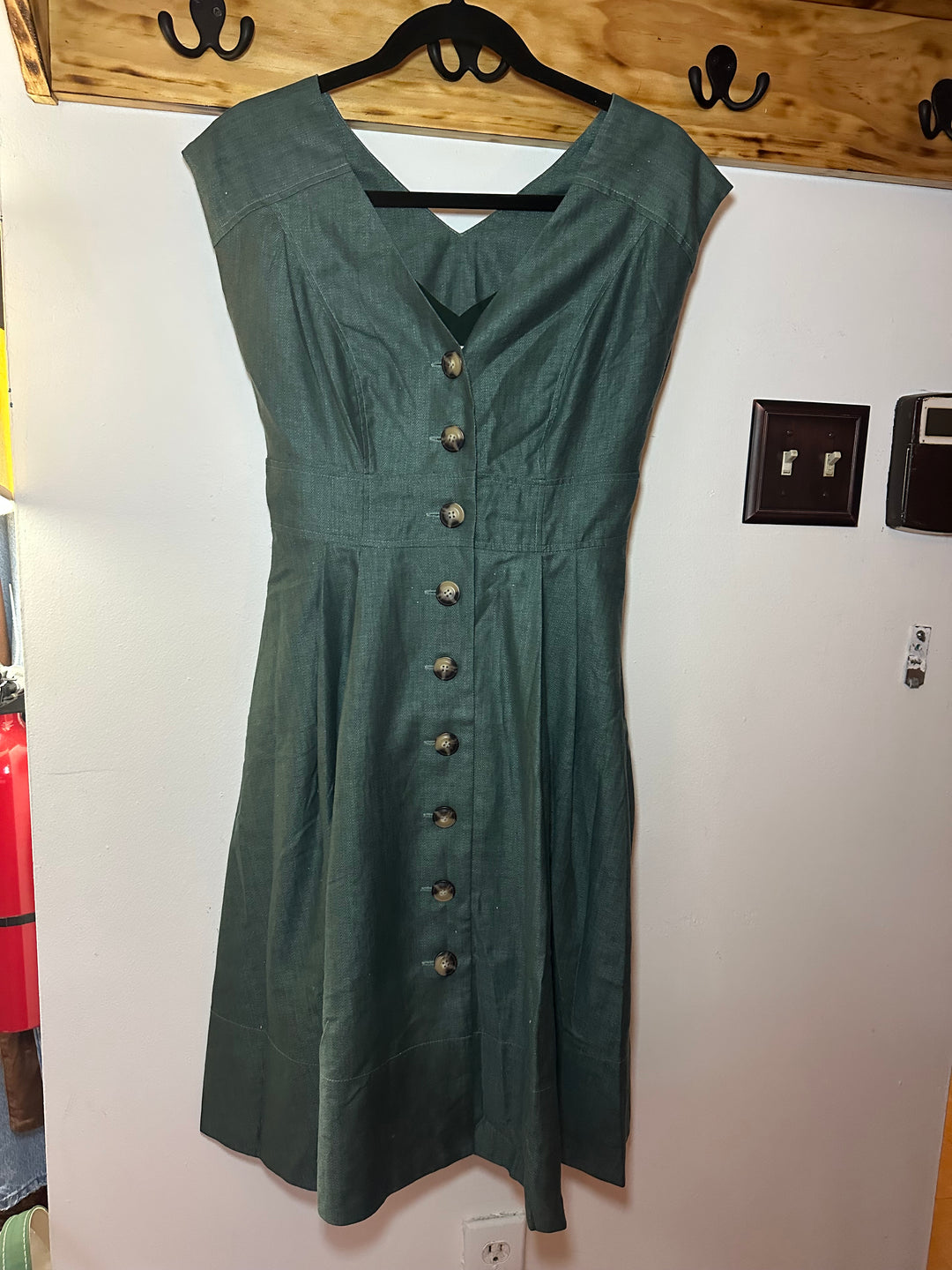 Green Gal Meets Glam Dark Green Sleeveless Button Dress, 0