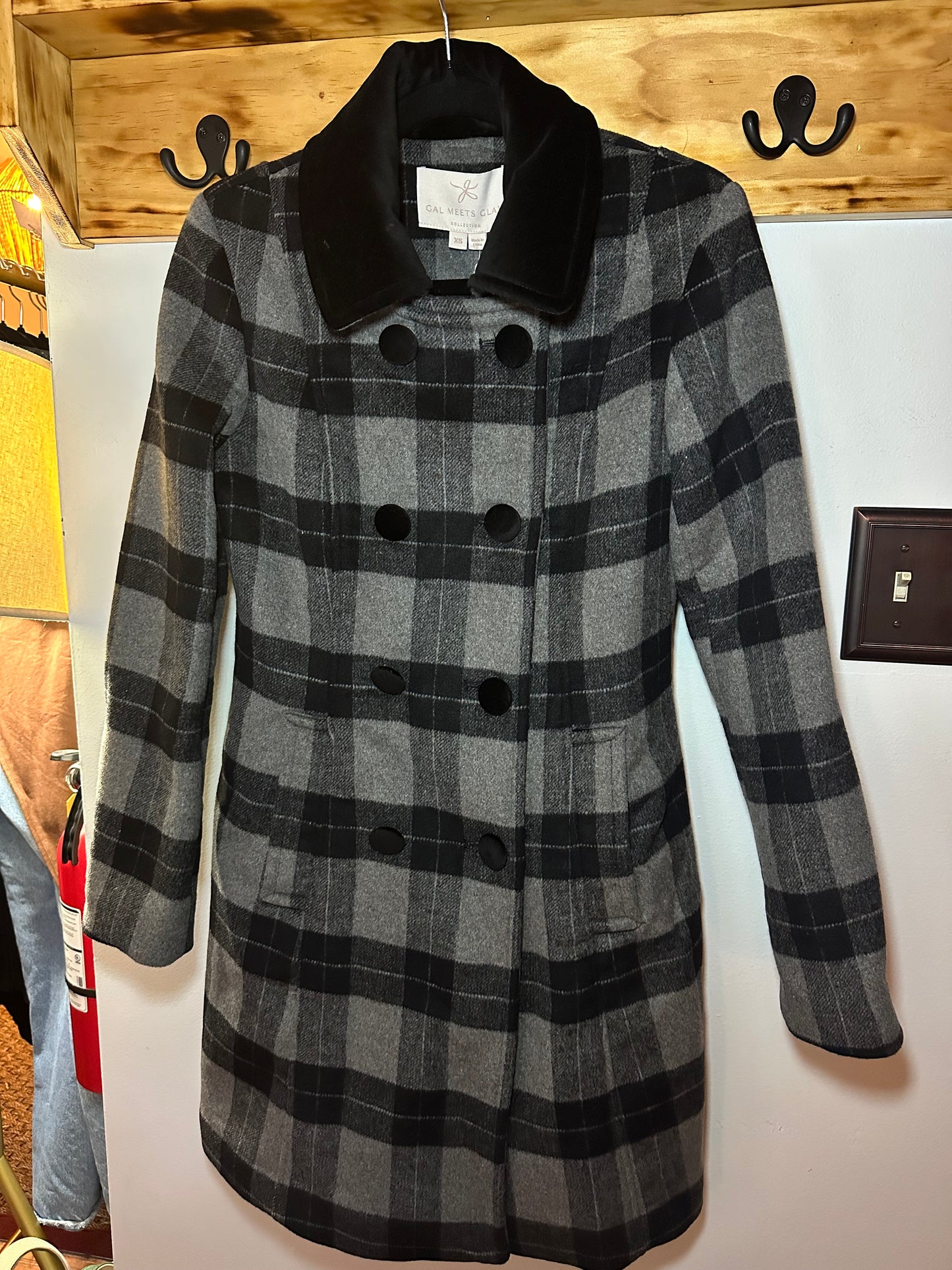 Gal Meets Glam | Plaid / Velvet Collar Pea Coat, XS