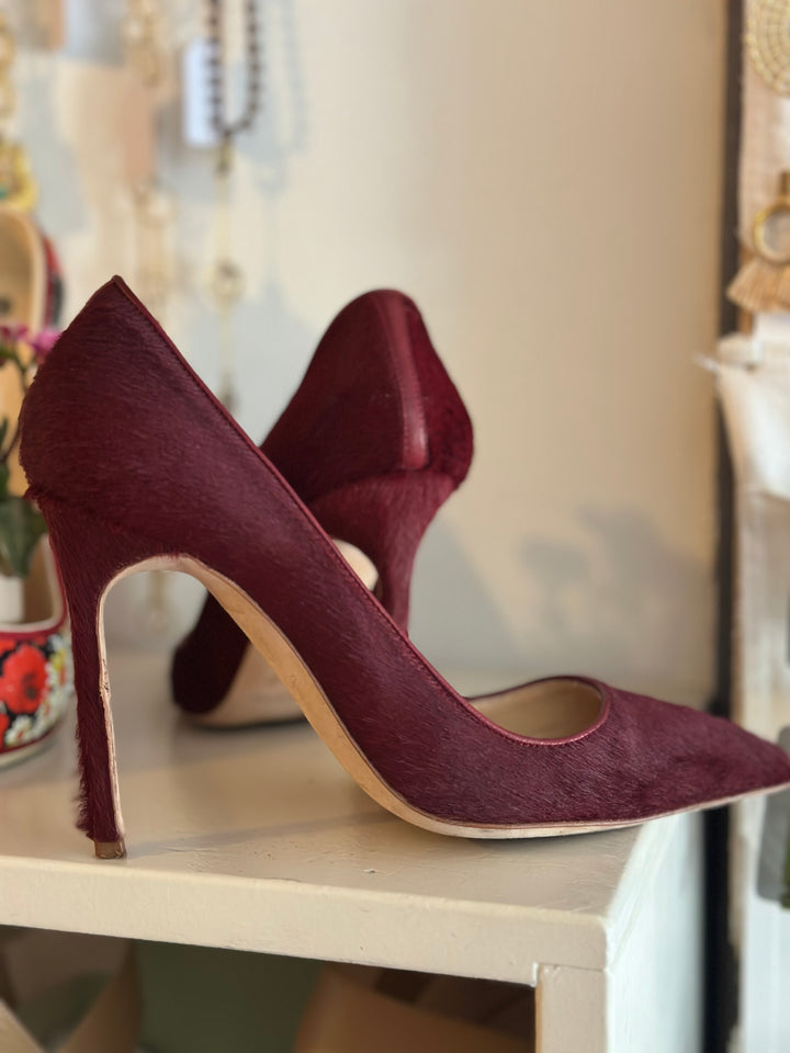 Manolo Blahnik | Maroon Pumps