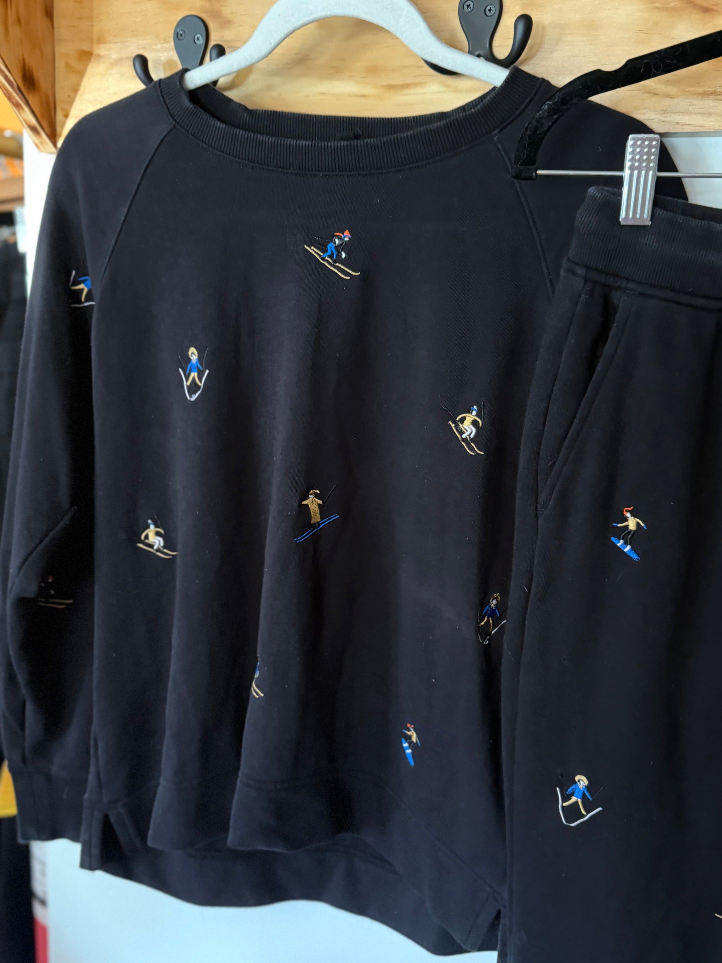 Loft | Embroidered Skiing Lounge Set, XS