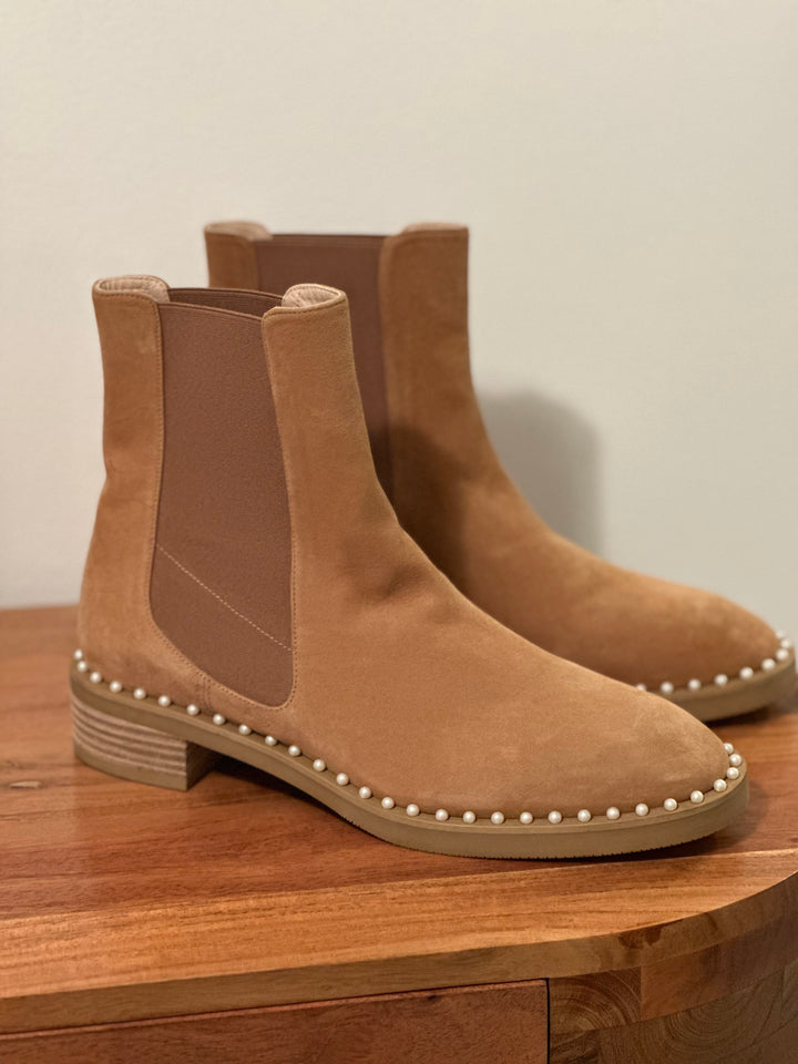 Stuart Weitzman | Suede Cline Booties