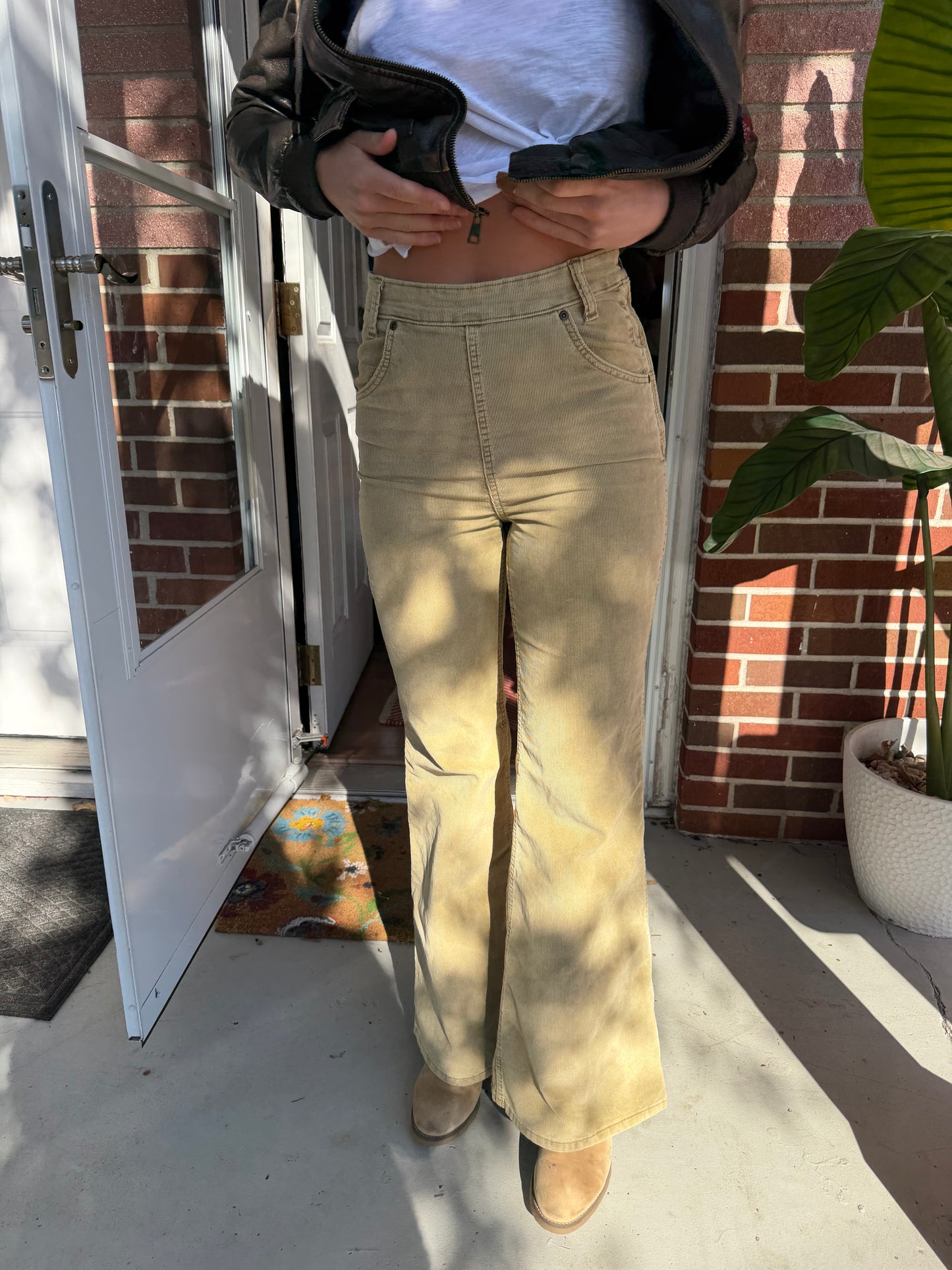 Lee | High Rise Flare Corduroy Pants, 26