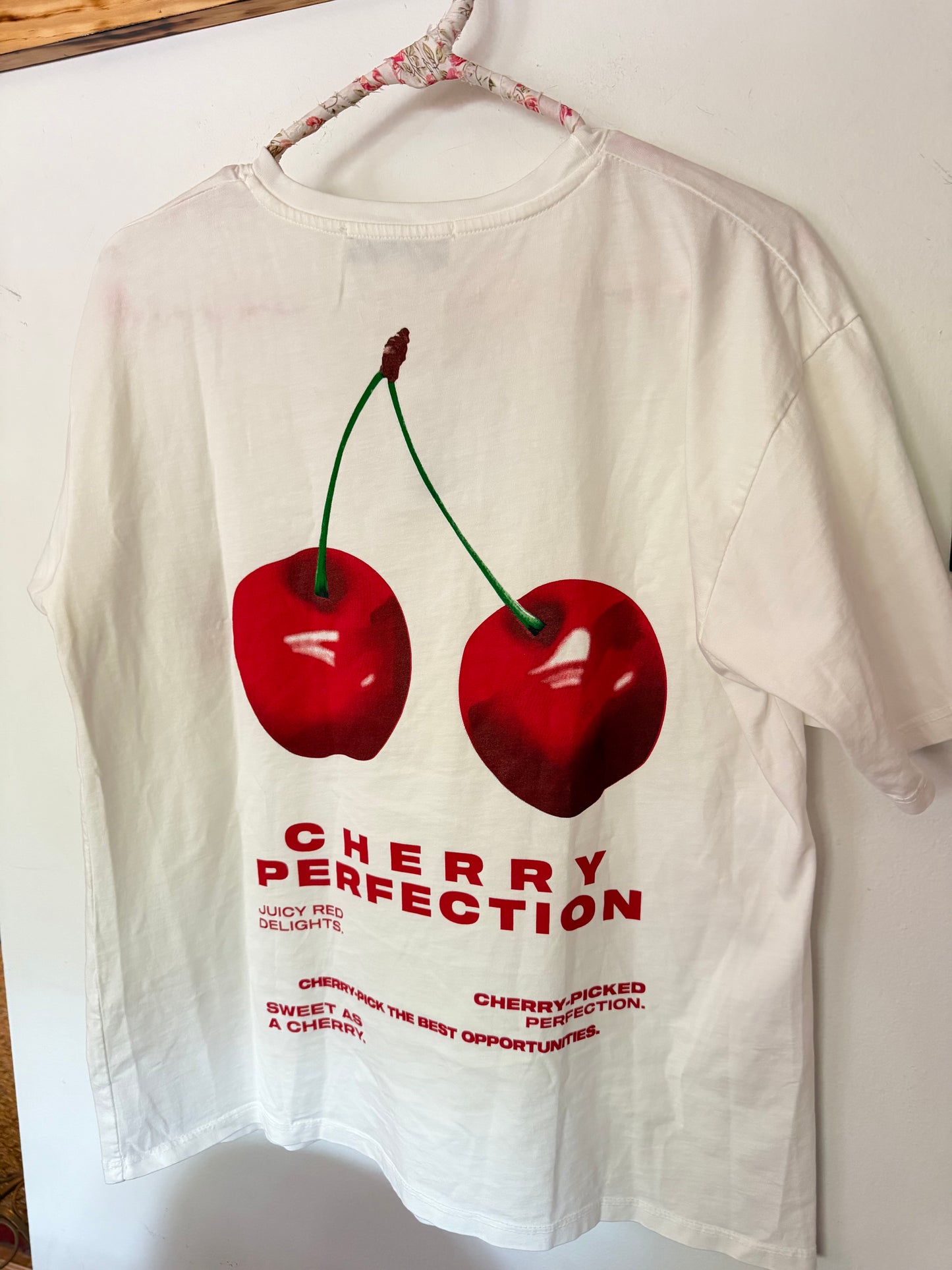 Vintage Havana | Cherry Graphic Tee, S/M