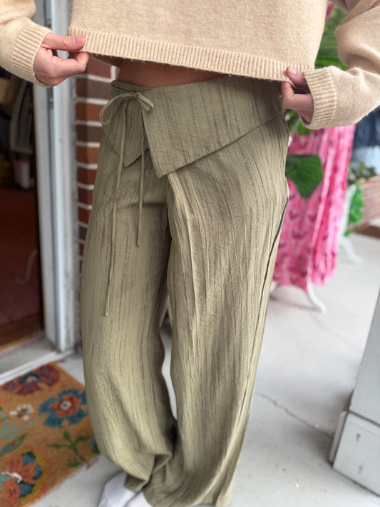 Bershka | Wide Leg Flowy Tie Pants, 4 (US M )