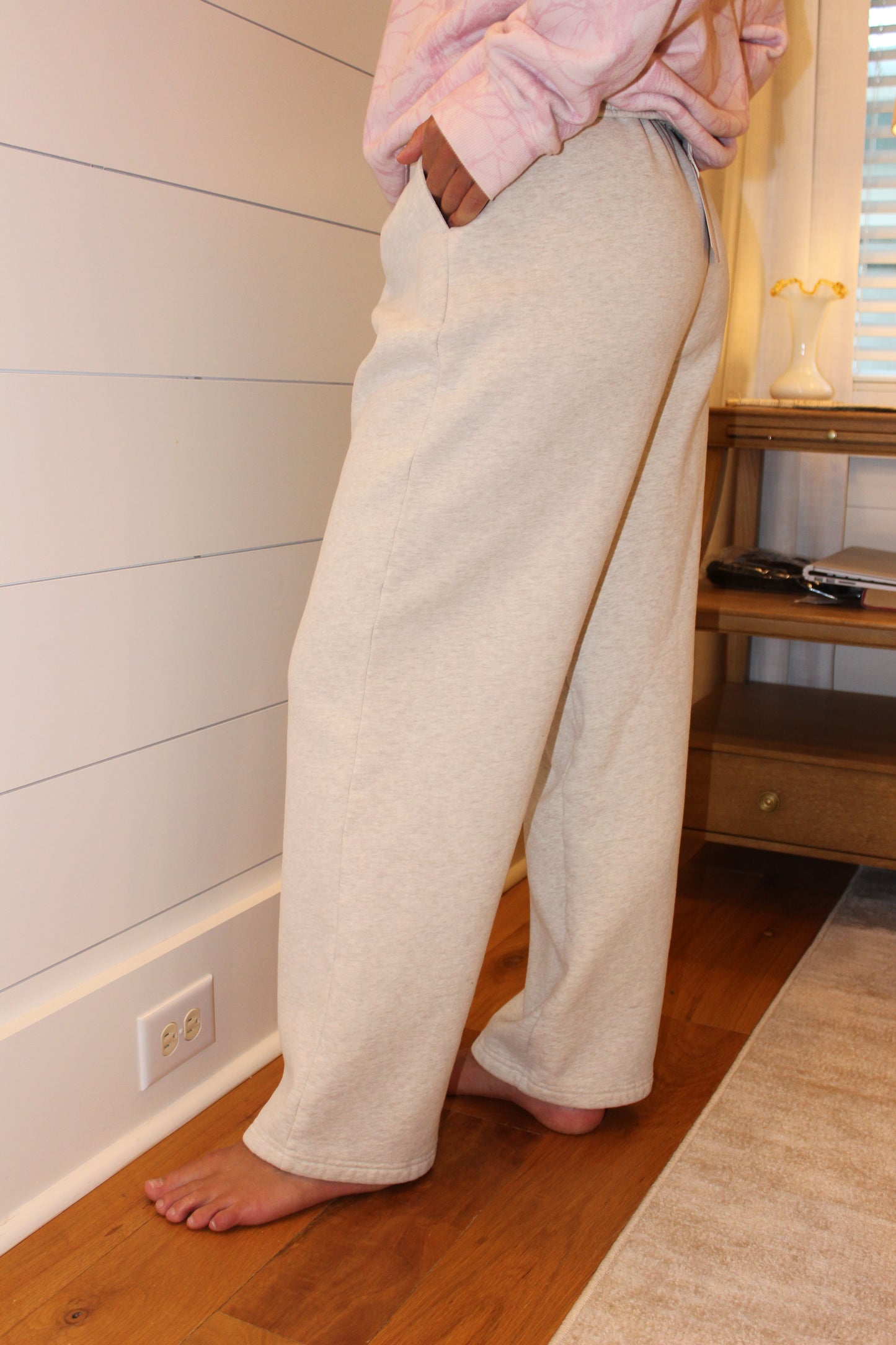 Vuori | Wide Leg Sweatpants, L