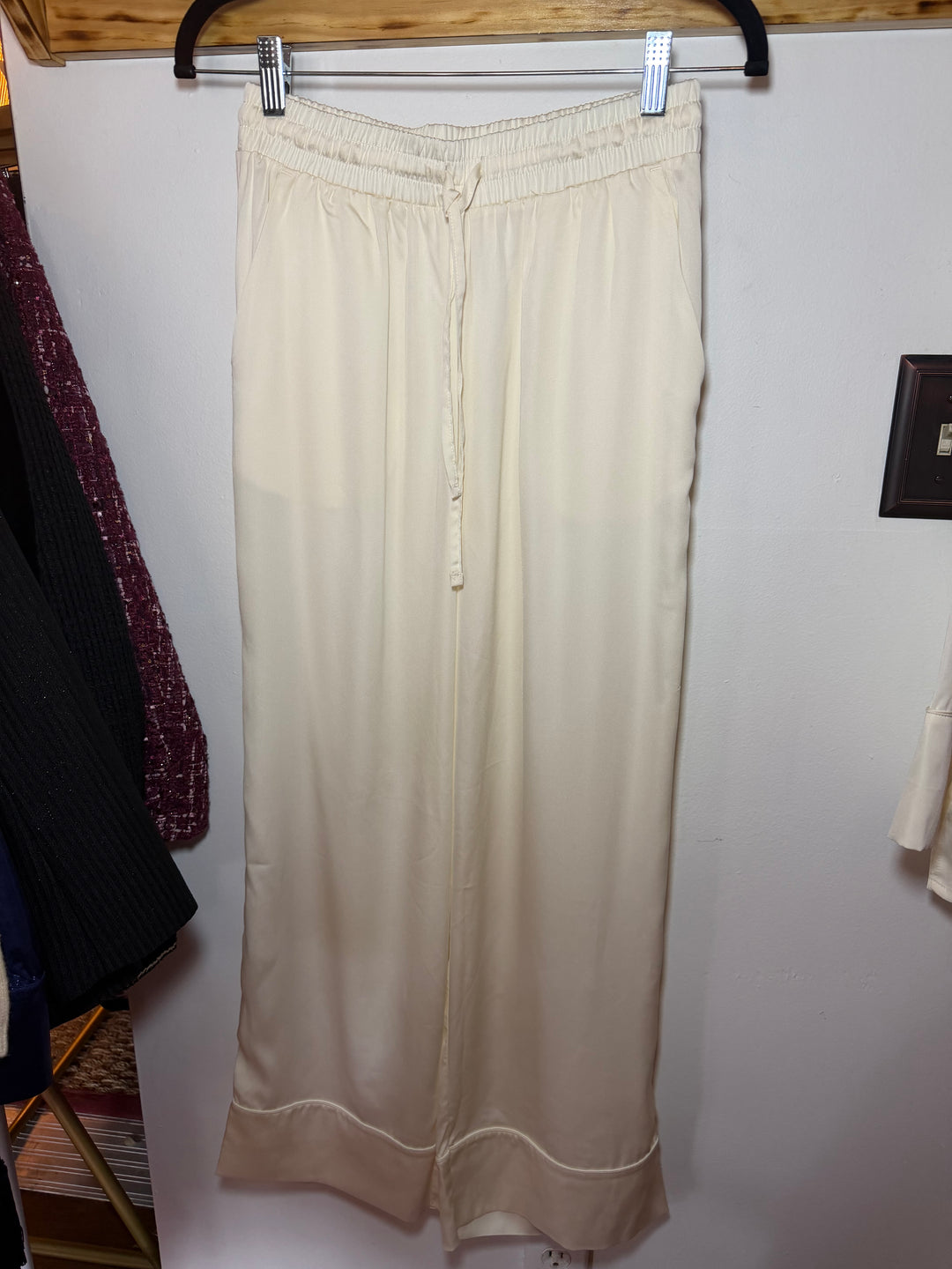 Amazon Essentials | Silky PJ Set, XS