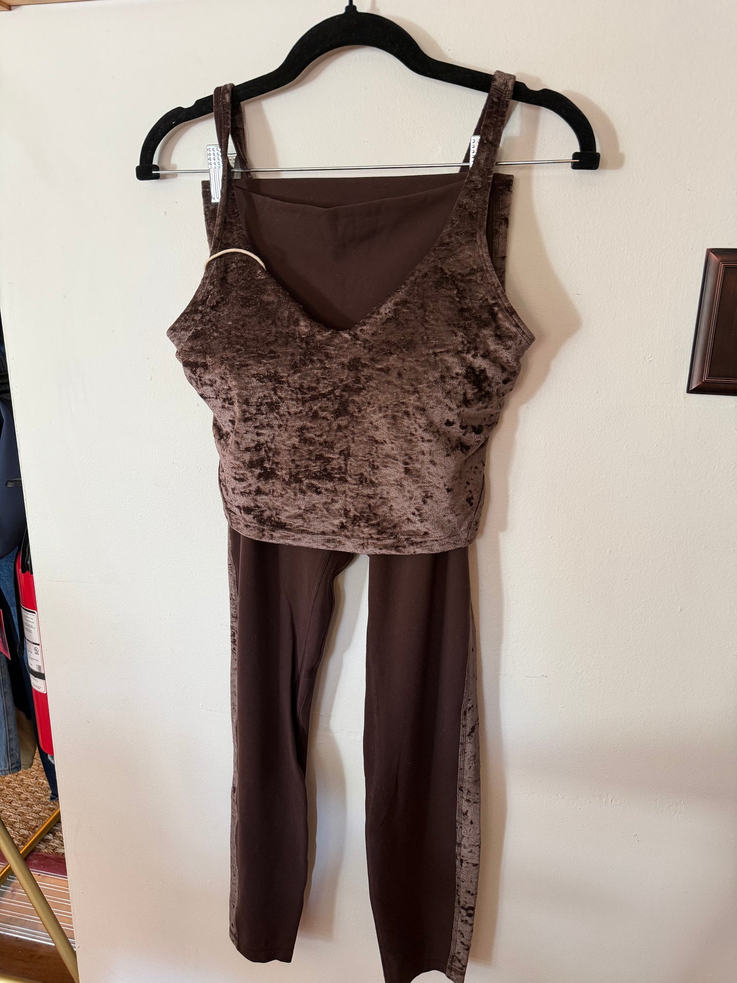 Lululemon | Brown Velvet Workout Set, 6