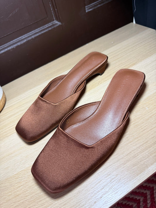 Coutgo | Square Toe Kitten Heels, 7