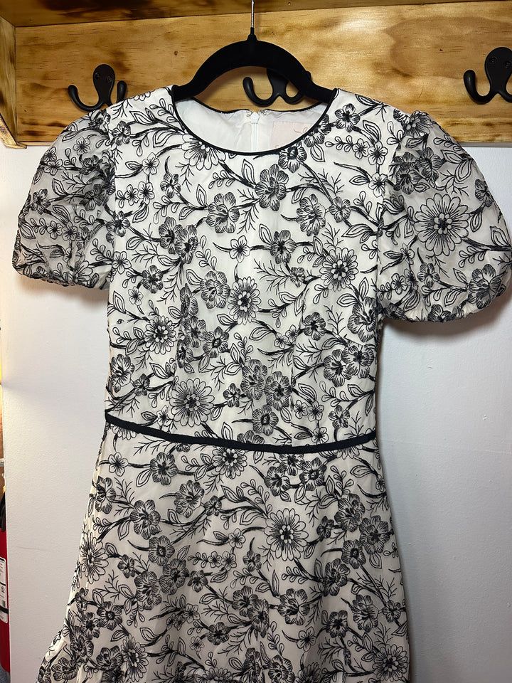 Gal Meets Glam | Black Floral Embroidered Dress, 0