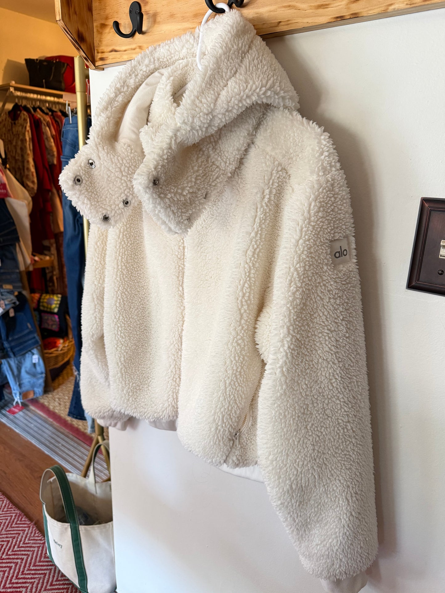 Alo | Foxy Sherpa Jacket, M