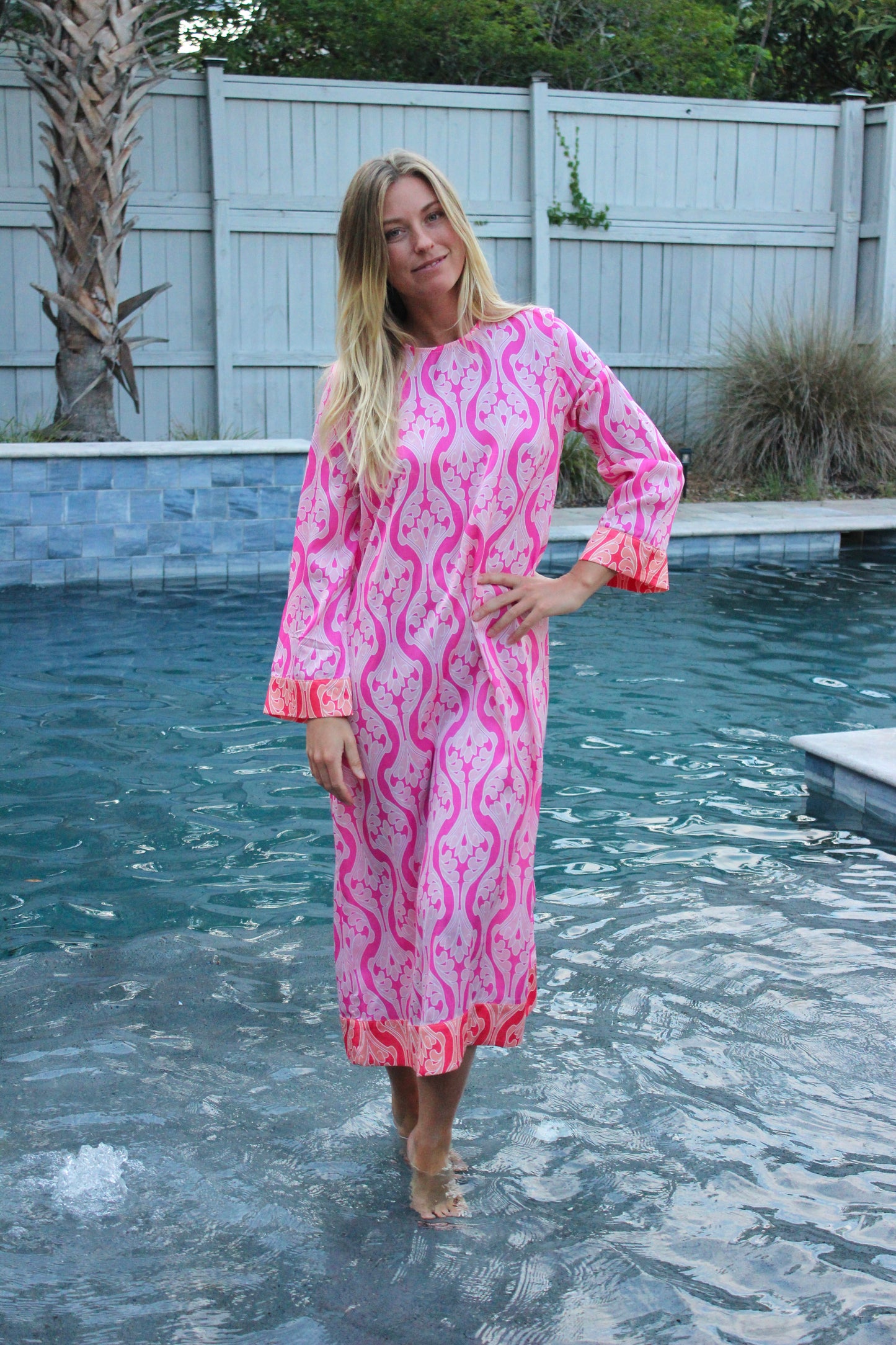 Hyacinth House | Longsleeve Midi  Dress, M