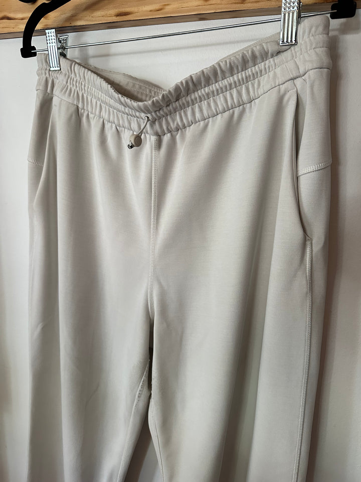 Lululemon | Straight Leg Lounge Pant