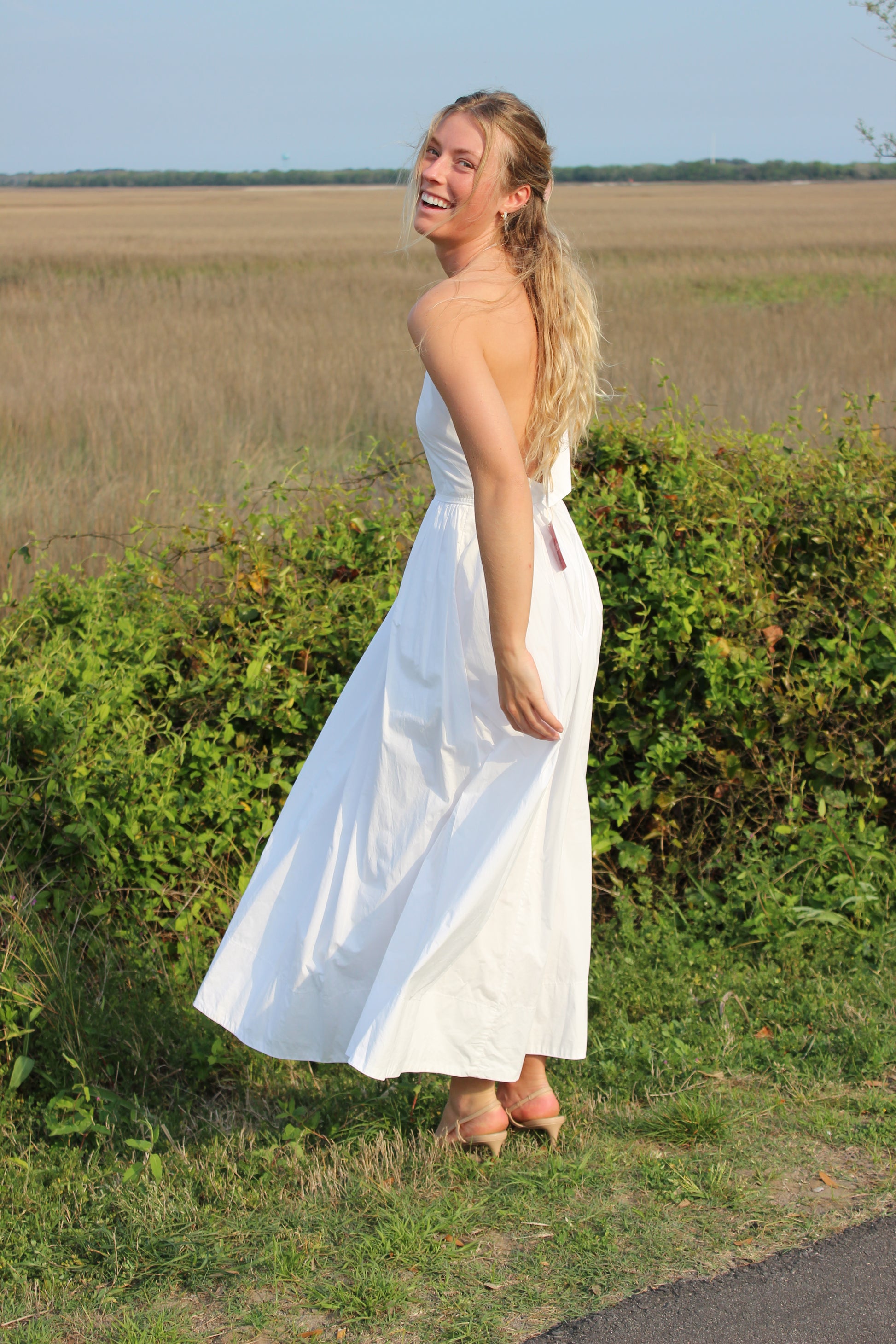 Tuckernuck | Halter Midi Dress, XS - Tuckernuck / XS / White Tuckernuck | Halter Midi Dress, XS - Tuckernuck / XS / White