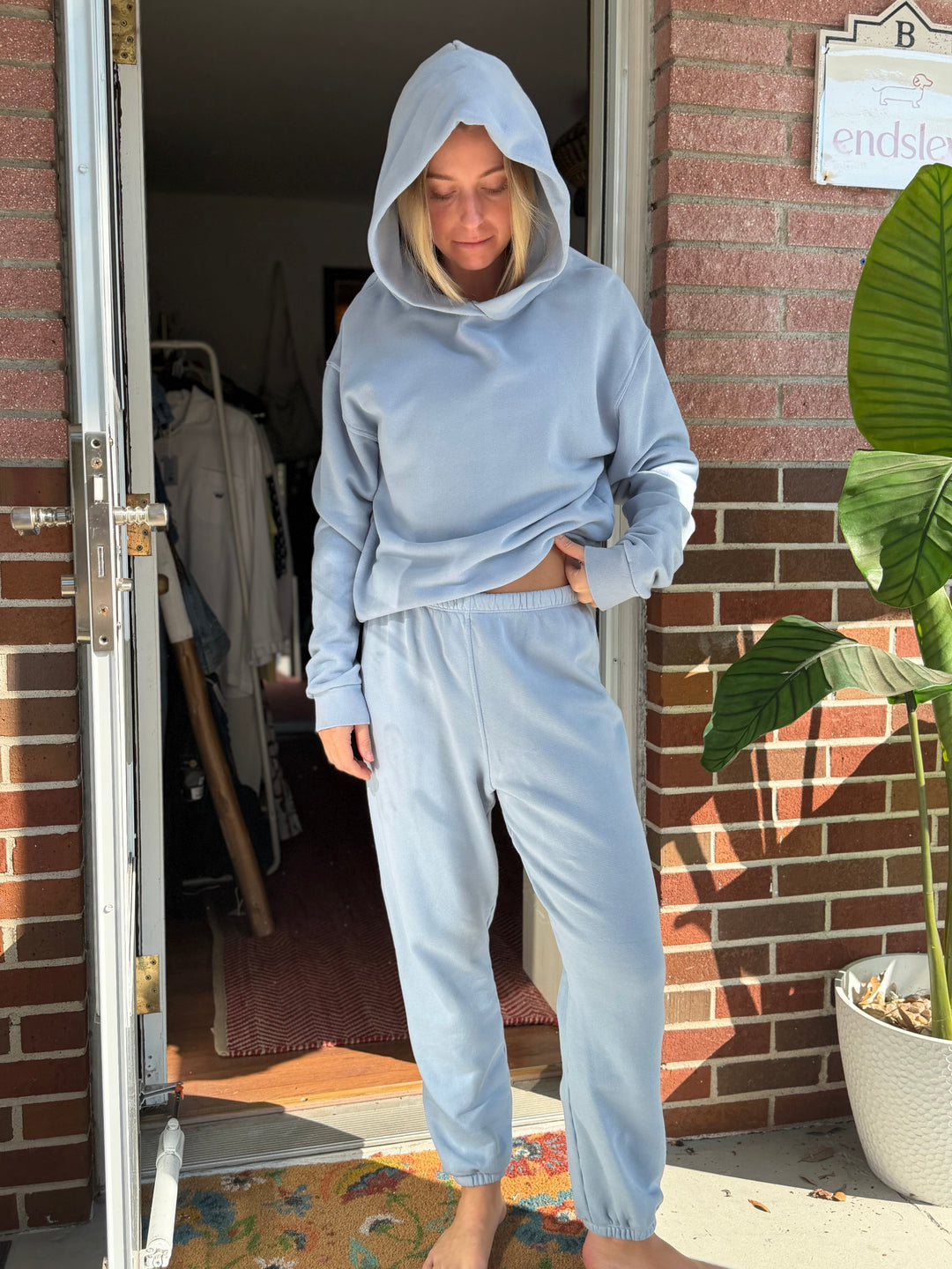 Perfectwhitetee | Baby Blue Sweat Set, M