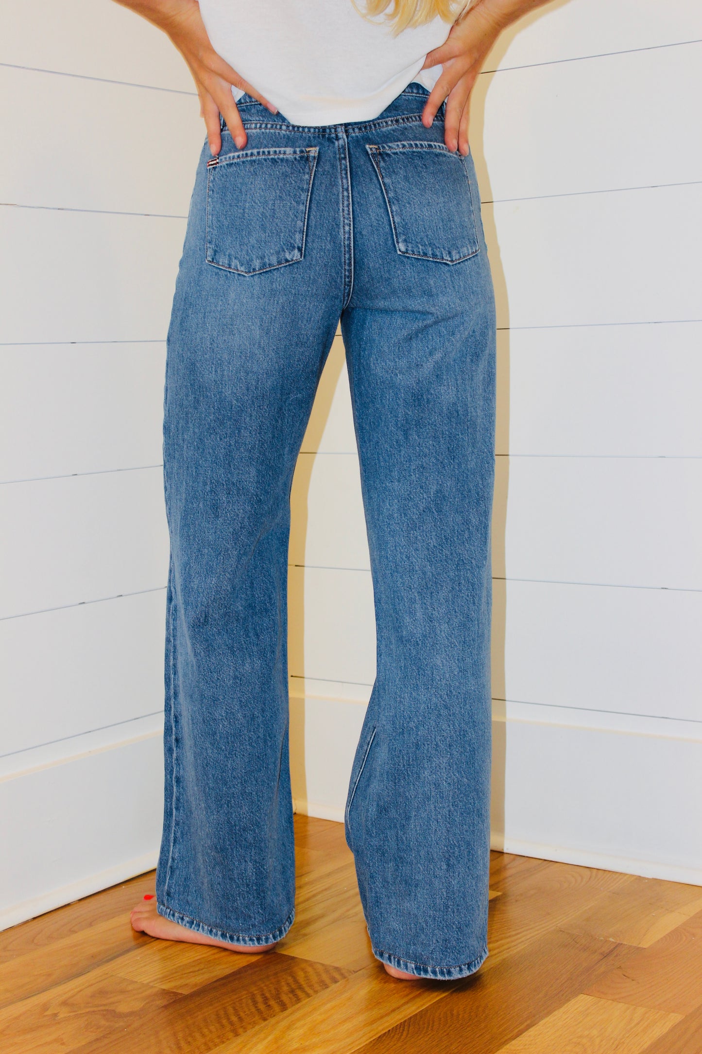 Alice + Olivia | Chic Jeans, 25
