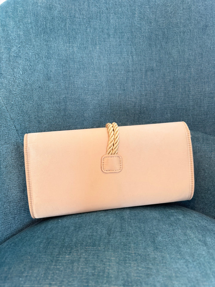 Tuckernuck | The Gabrielle Clutch, OS