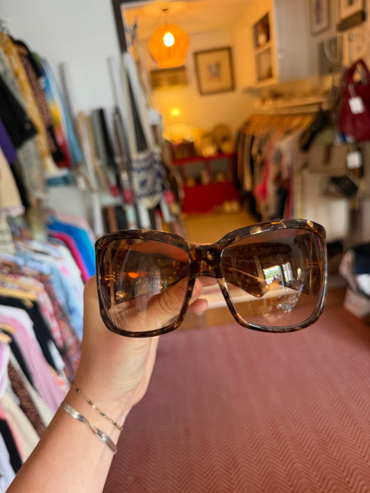 Gucci | Sunglasses, Run Small