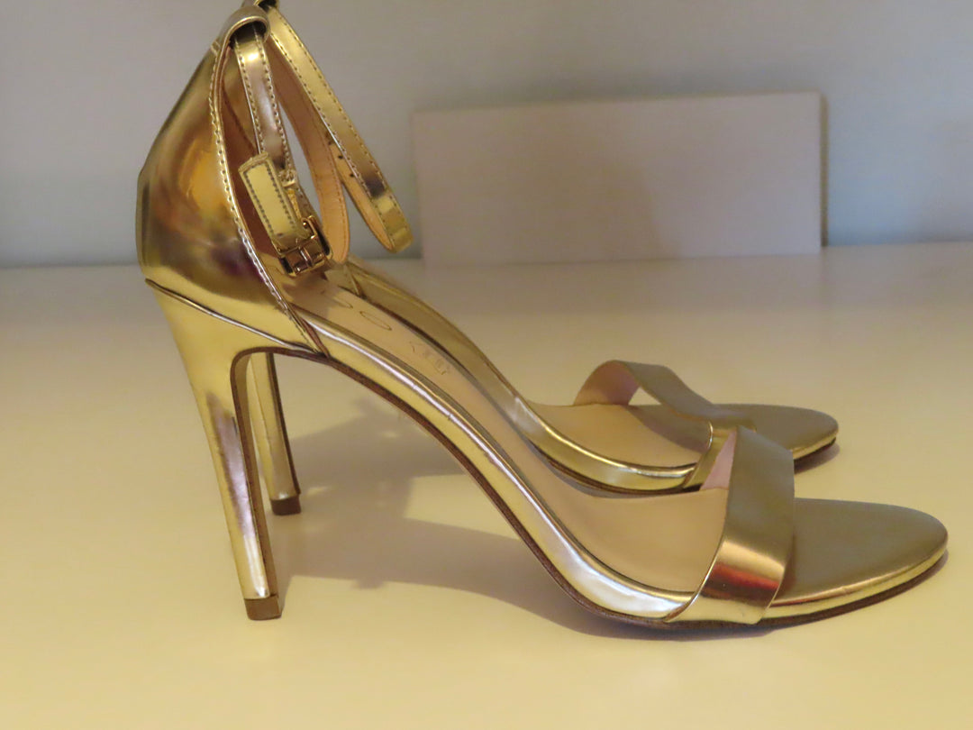 ALDO | Gold Heel