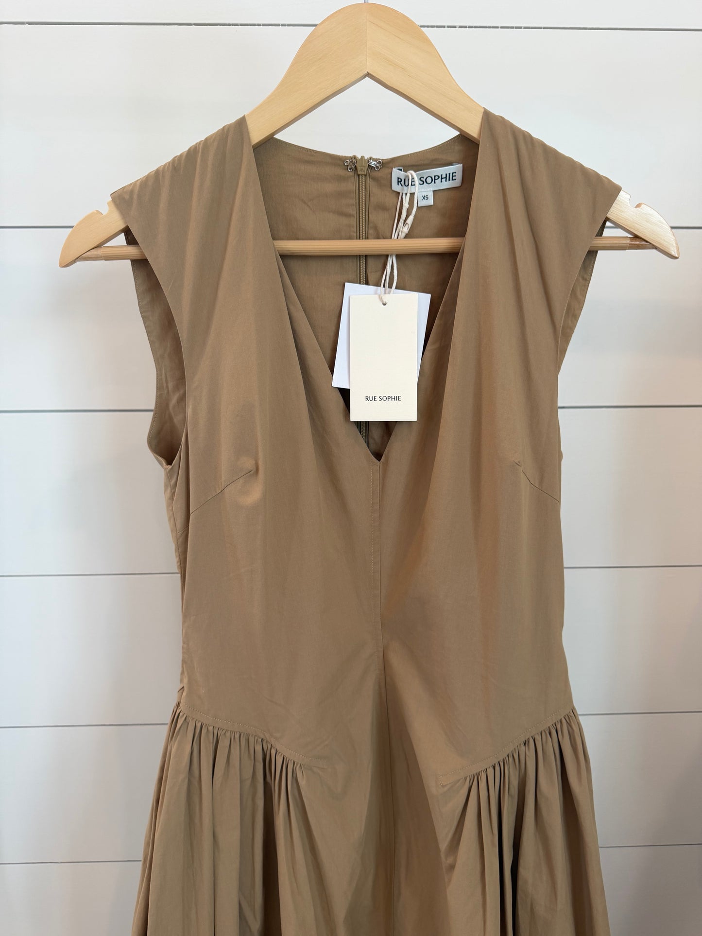 Rue Sophie | Talia Side Gathered Dress, XS