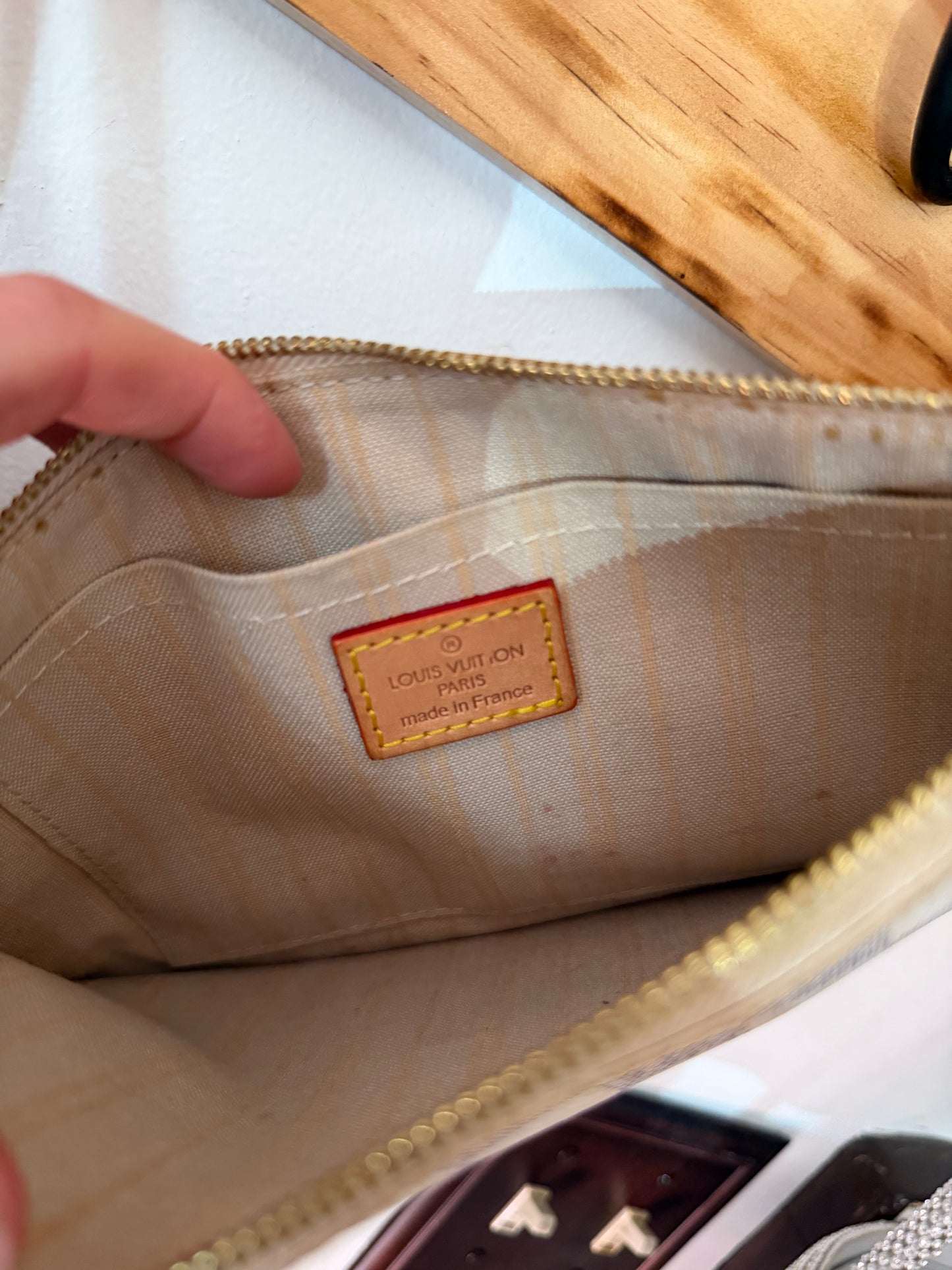 Louis Vuitton | Damier Azur Neverfull w/Pouch