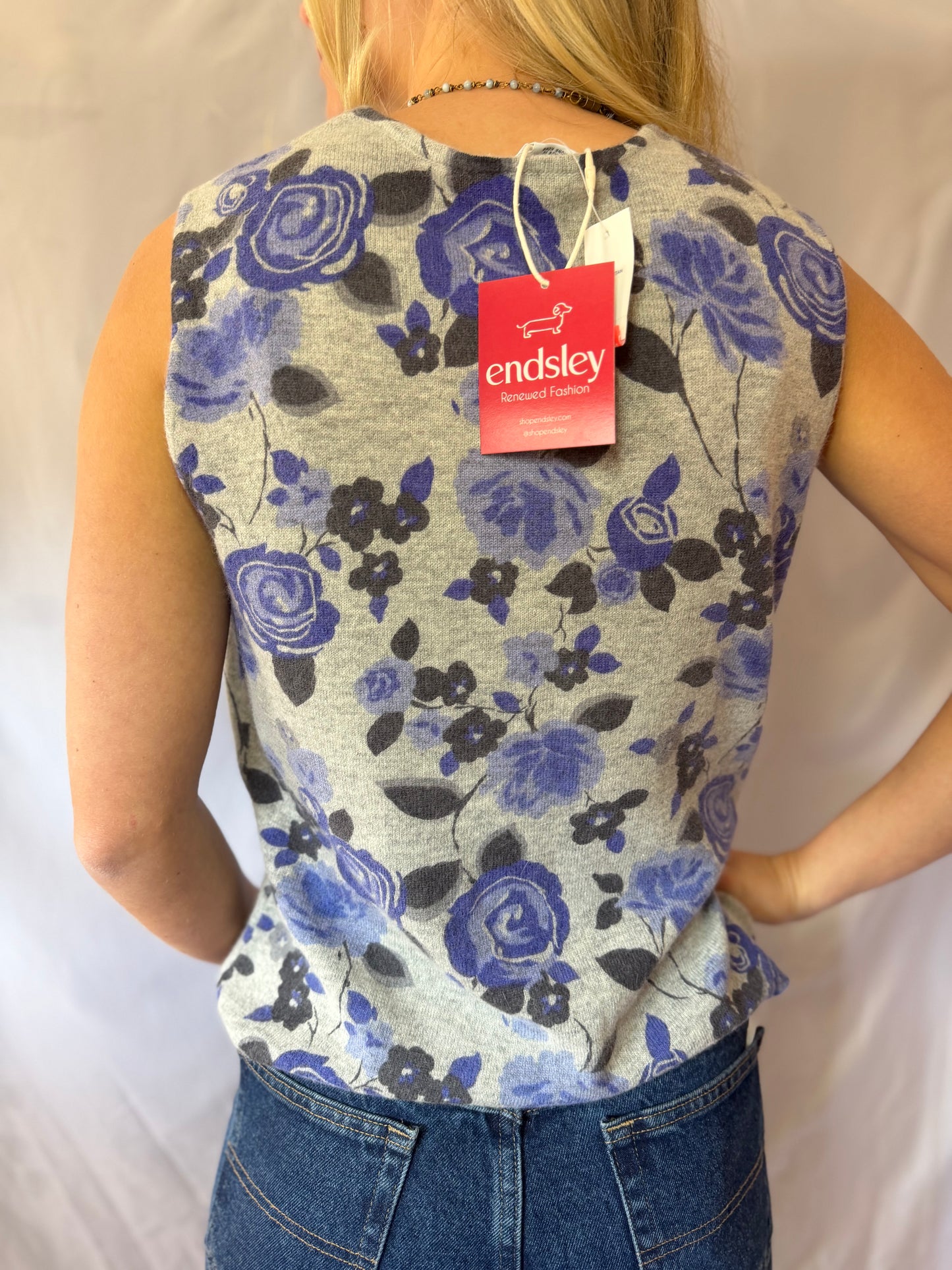 Ann Taylor-Loft | Floral Short Sleeve Sweater Top, L
