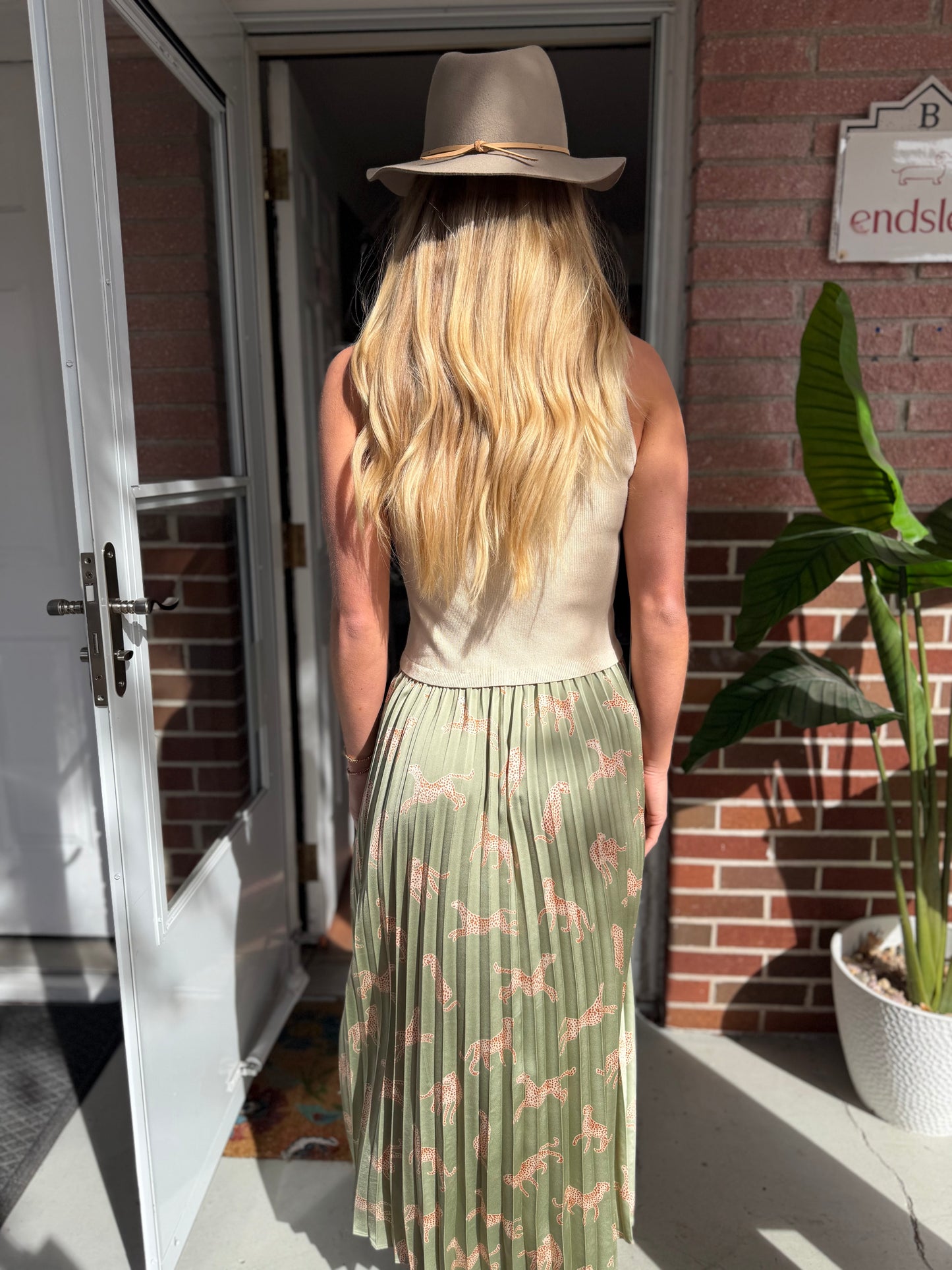 Skies Are Blue | Leopard Print Midi Dress, S