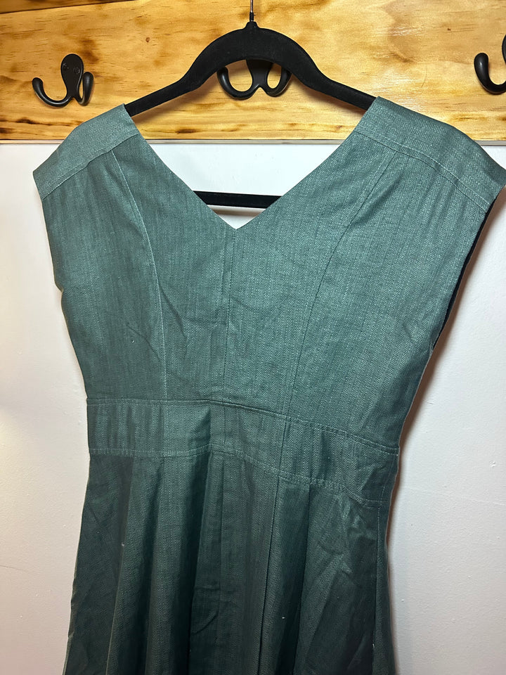 Green Gal Meets Glam Dark Green Sleeveless Button Dress, 0