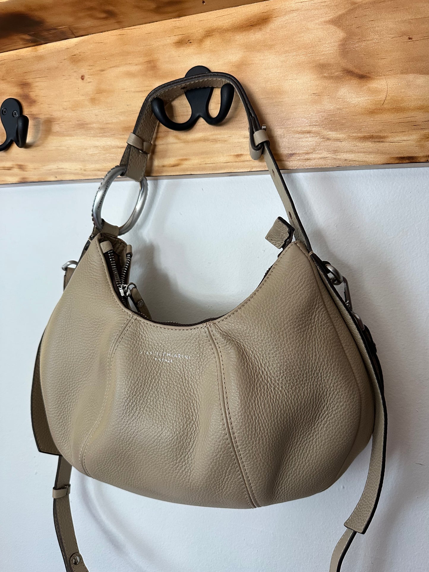 Gianni Chiarini | Beige Shoulder + Crossbody Italian Leather Bag