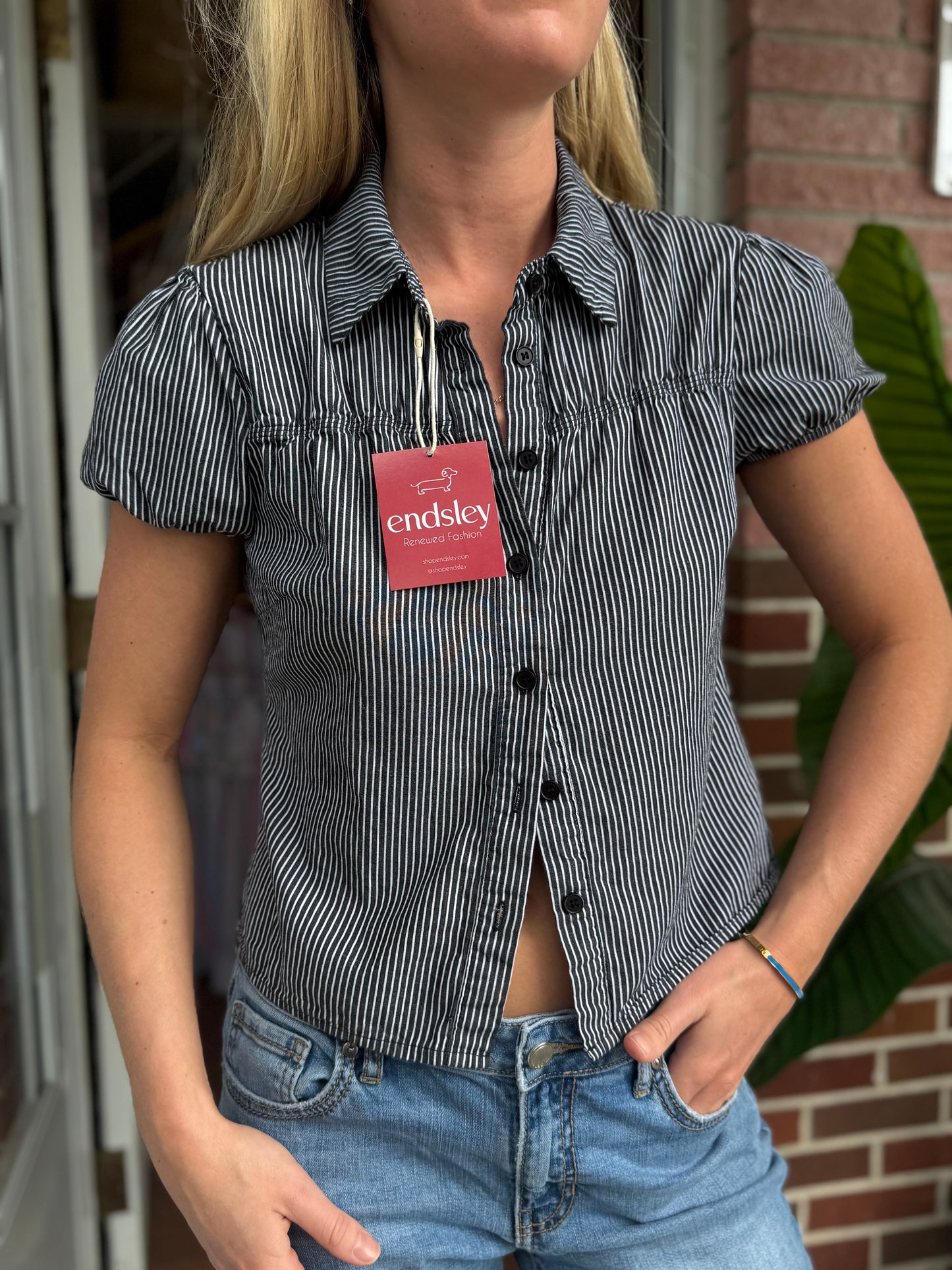 Medusa | Puffed Shoulder Button Up, M