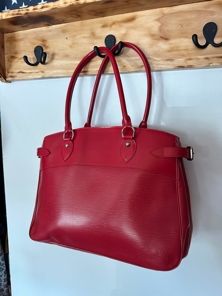 Louis Vuitton | Epi Leather Passy PM Bag