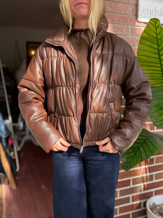 Hollister | Chocolate Brown Puffer, M