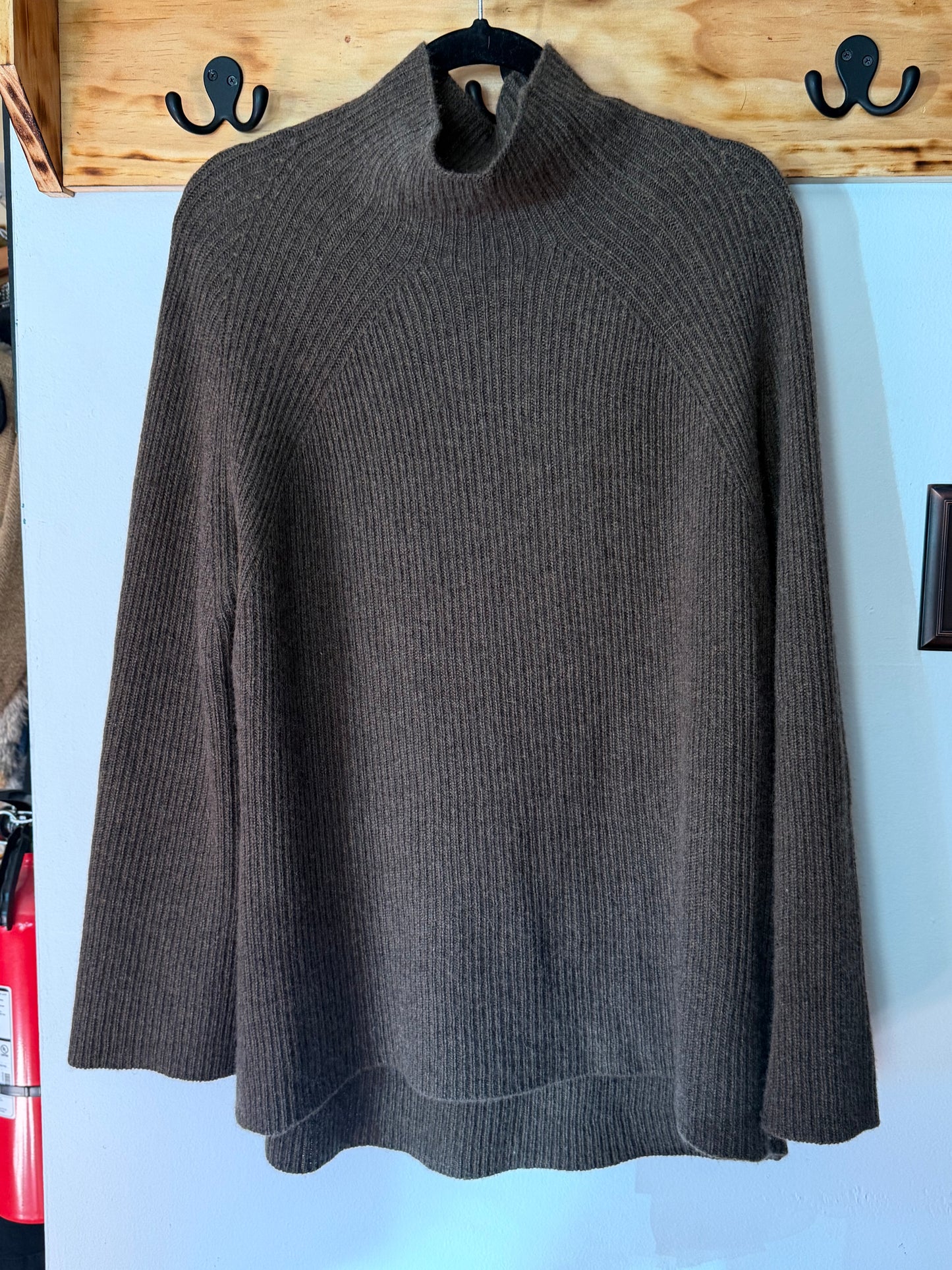 Naked Cashmere  | 100% Cashmere Oversized Sweater, M
