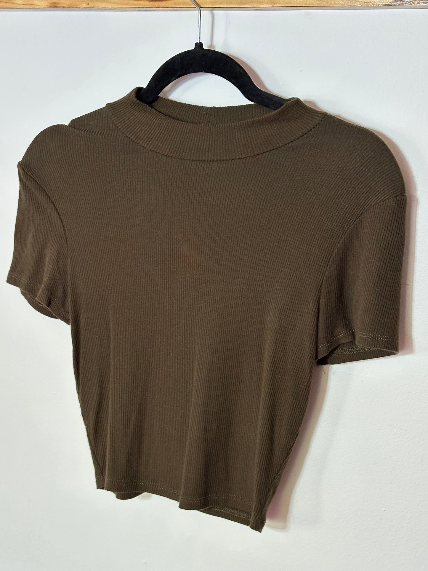 Bozzolo | High Neck Cropped Ribbed Tee