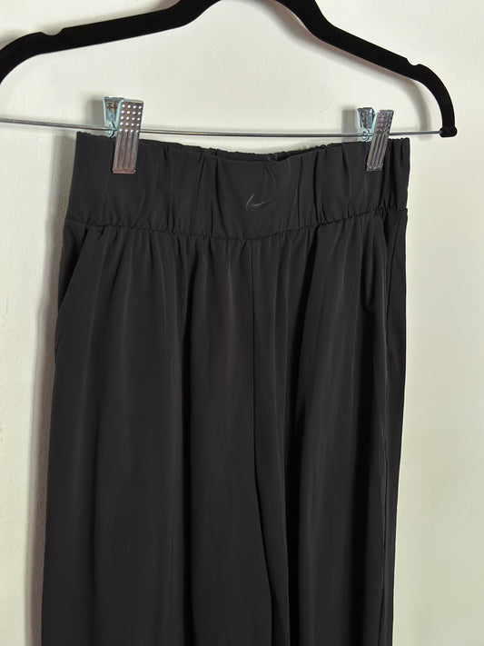 Nike | High Wasited Dri-Fit Pants