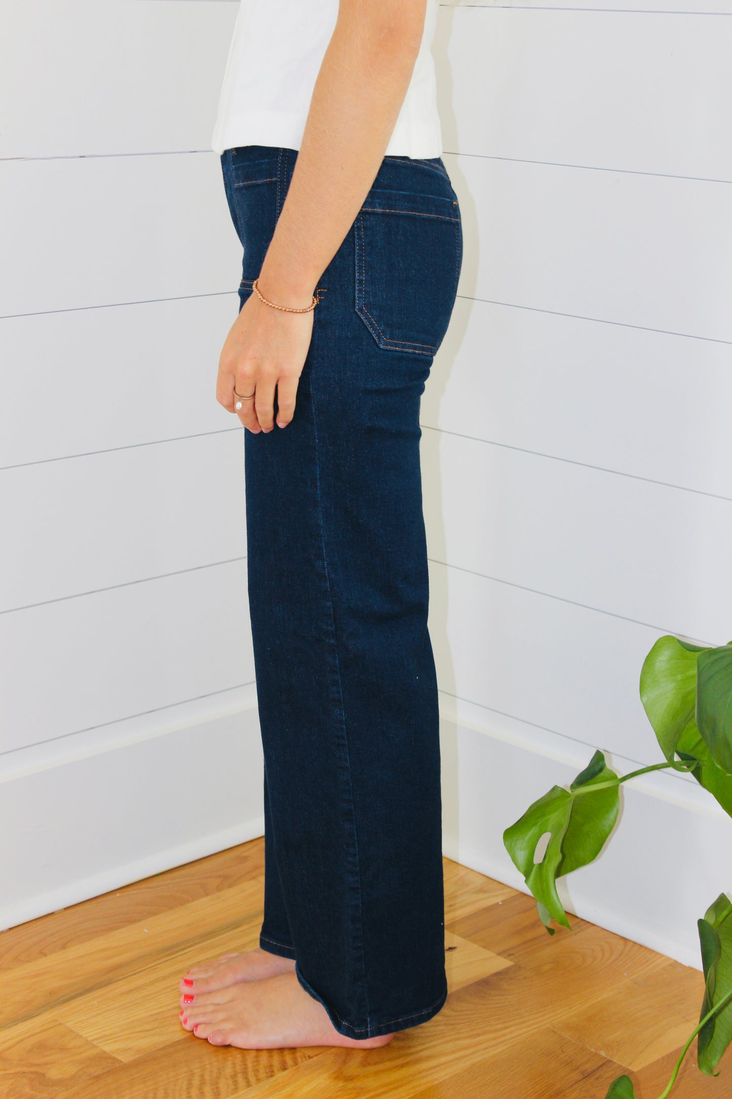 Frame | Le Slim Palazzo Modernist Pocket Jeans, 25