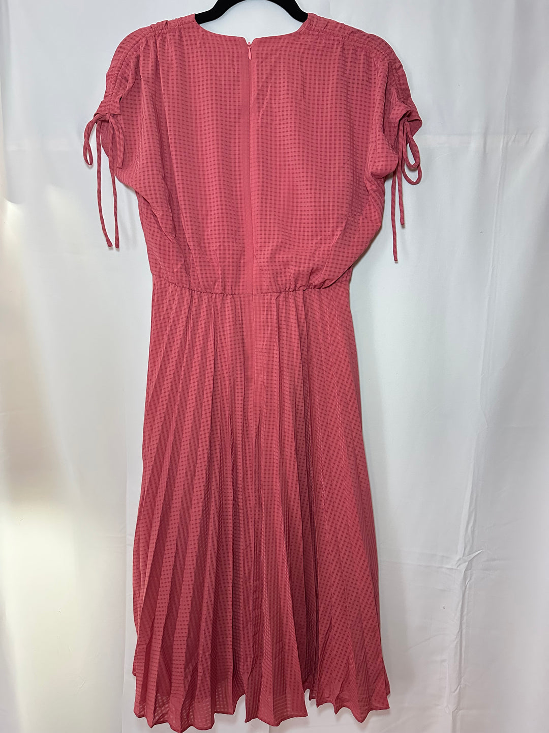Gal Meets Glam | Light and Dark Pink Checkered Midi Dress, XS