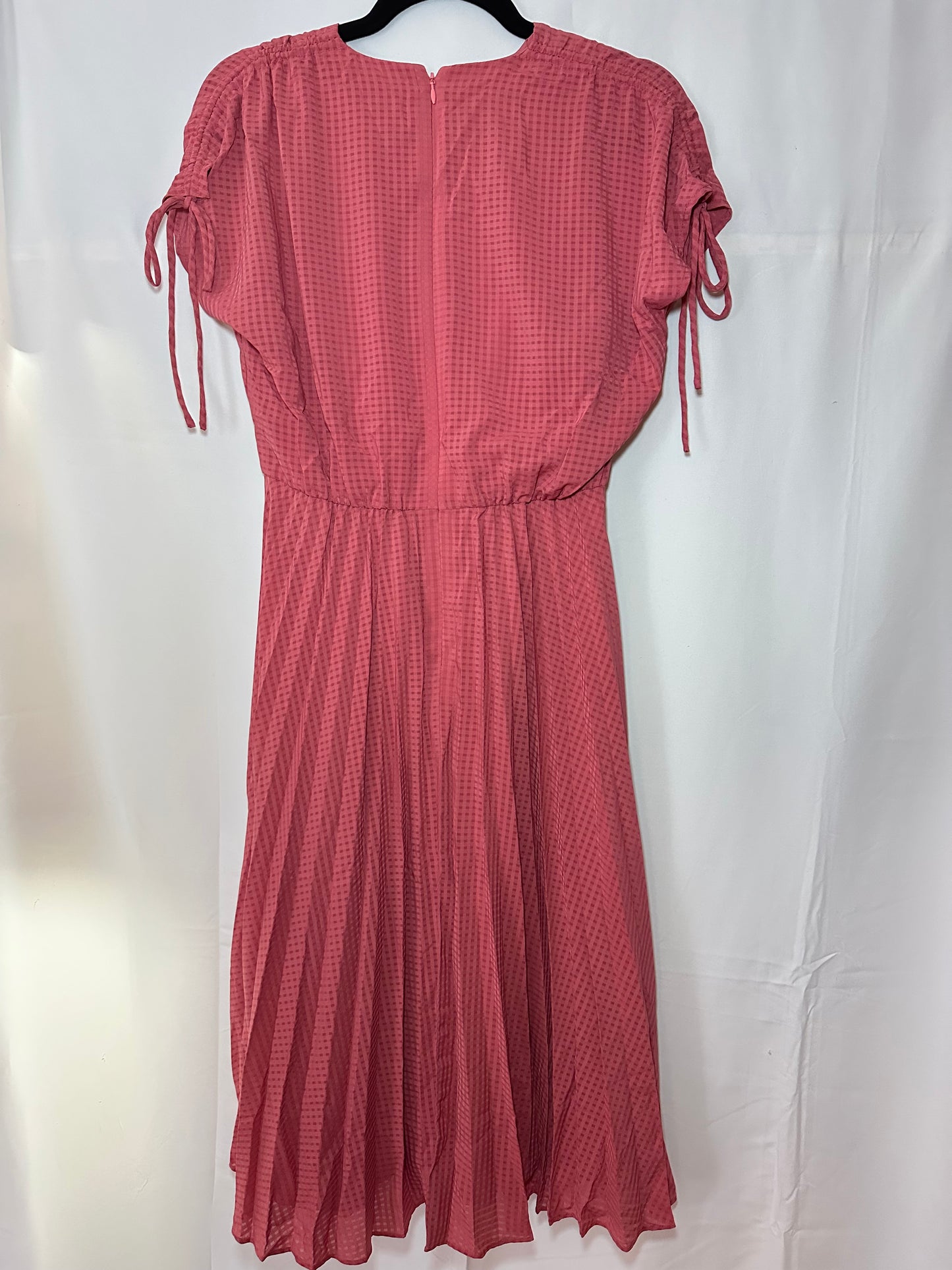 Gal Meets Glam | Light and Dark Pink Checkered Midi Dress, XS