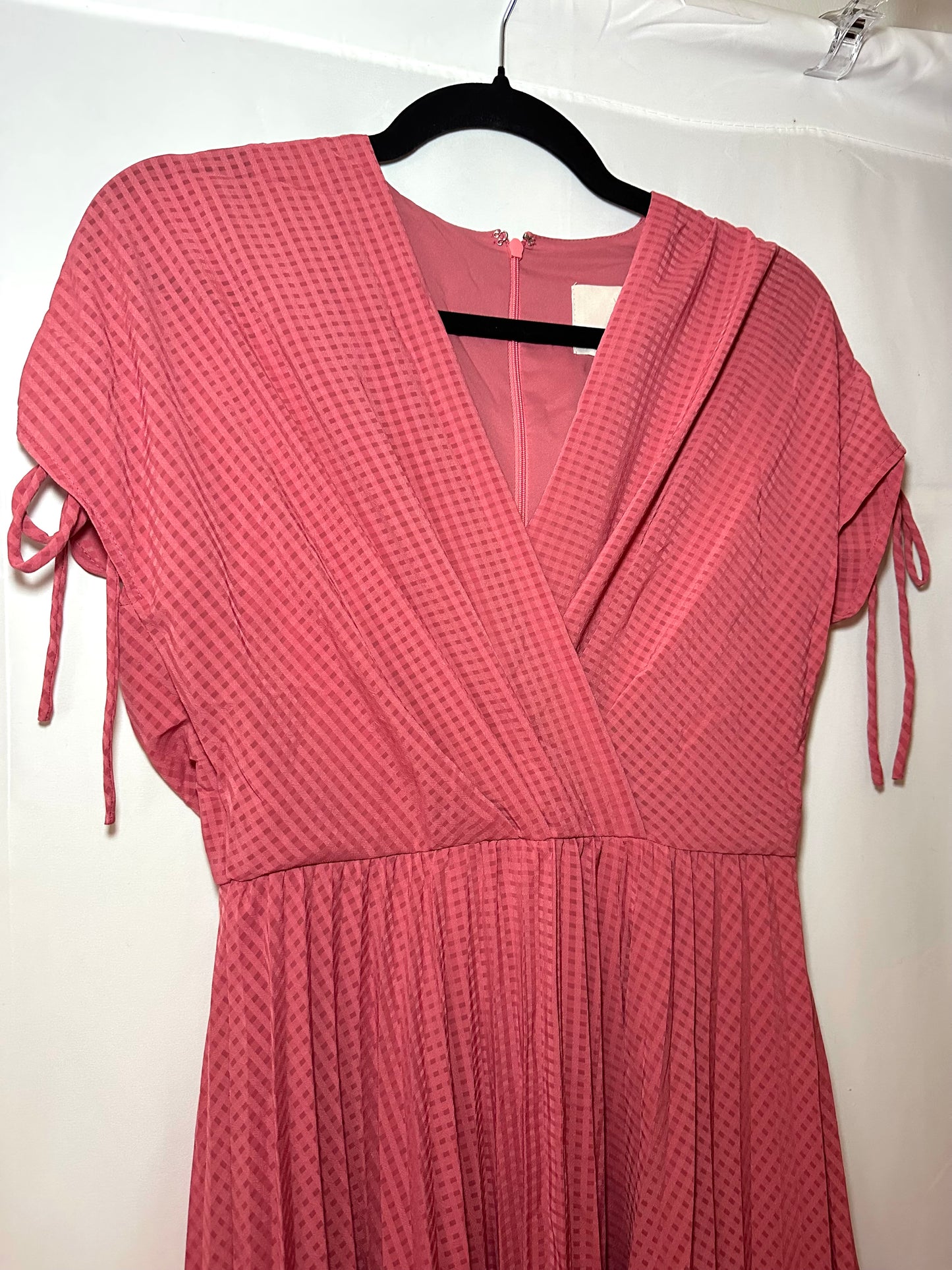 Gal Meets Glam | Light and Dark Pink Checkered Midi Dress, XS