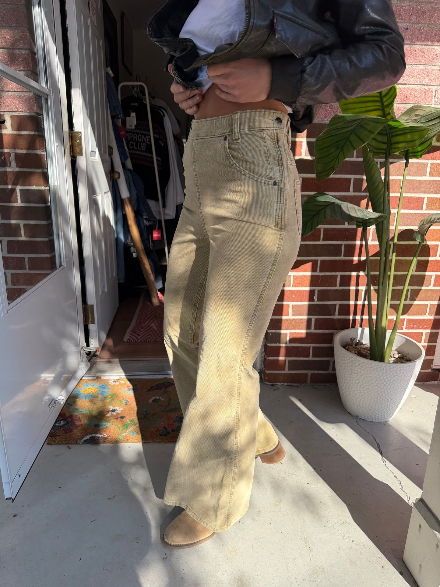 Lee | High Rise Flare Corduroy Pants, 26