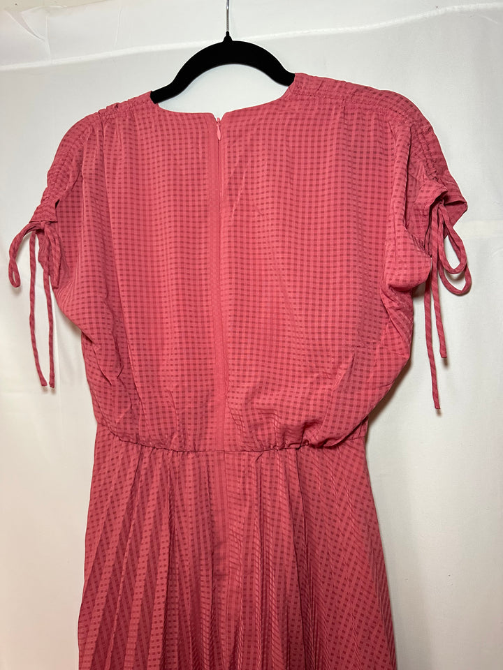Gal Meets Glam | Light and Dark Pink Checkered Midi Dress, XS