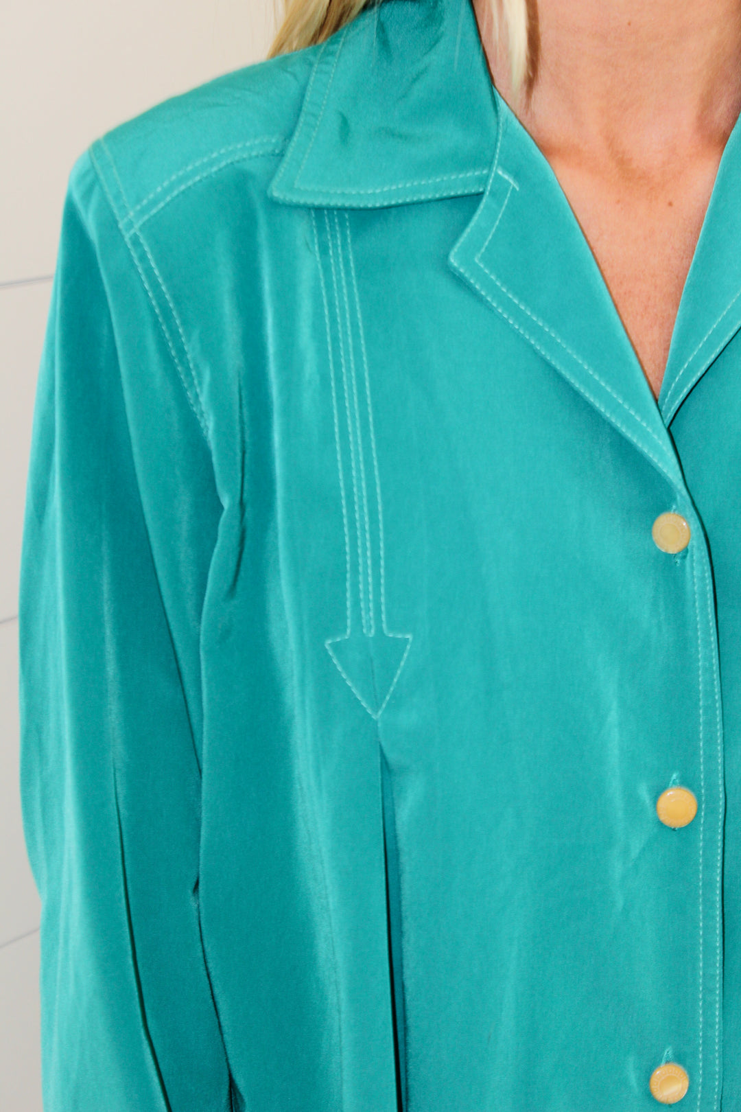 Vintage Arrow Thread Top