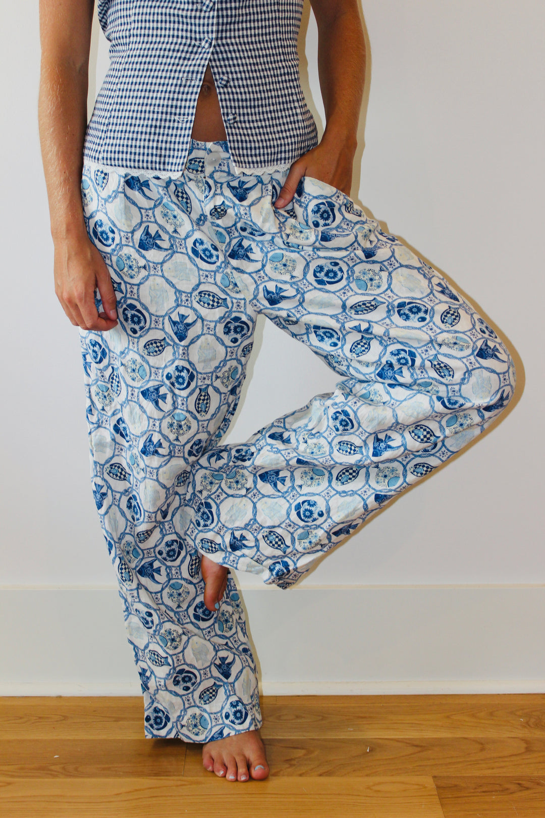 Isaac Mizrahi |  Fish Print Linen Pants, M