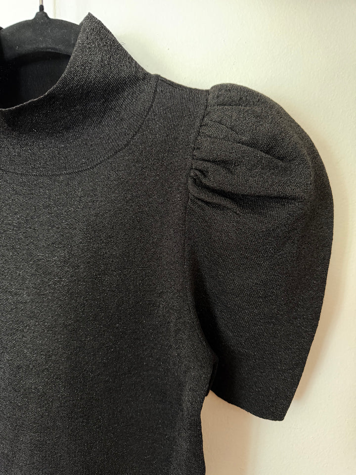 Alice + Olivia | Charcoal Shimmery Gathered Shoulder Top, XS