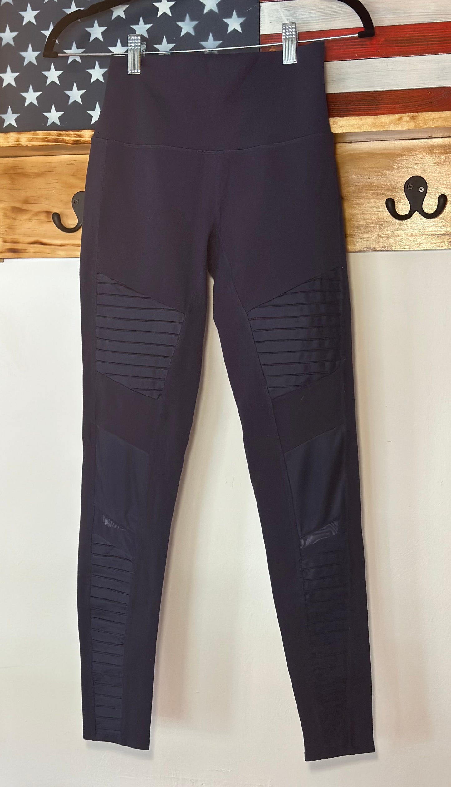 Alo | Leggings with Mesh