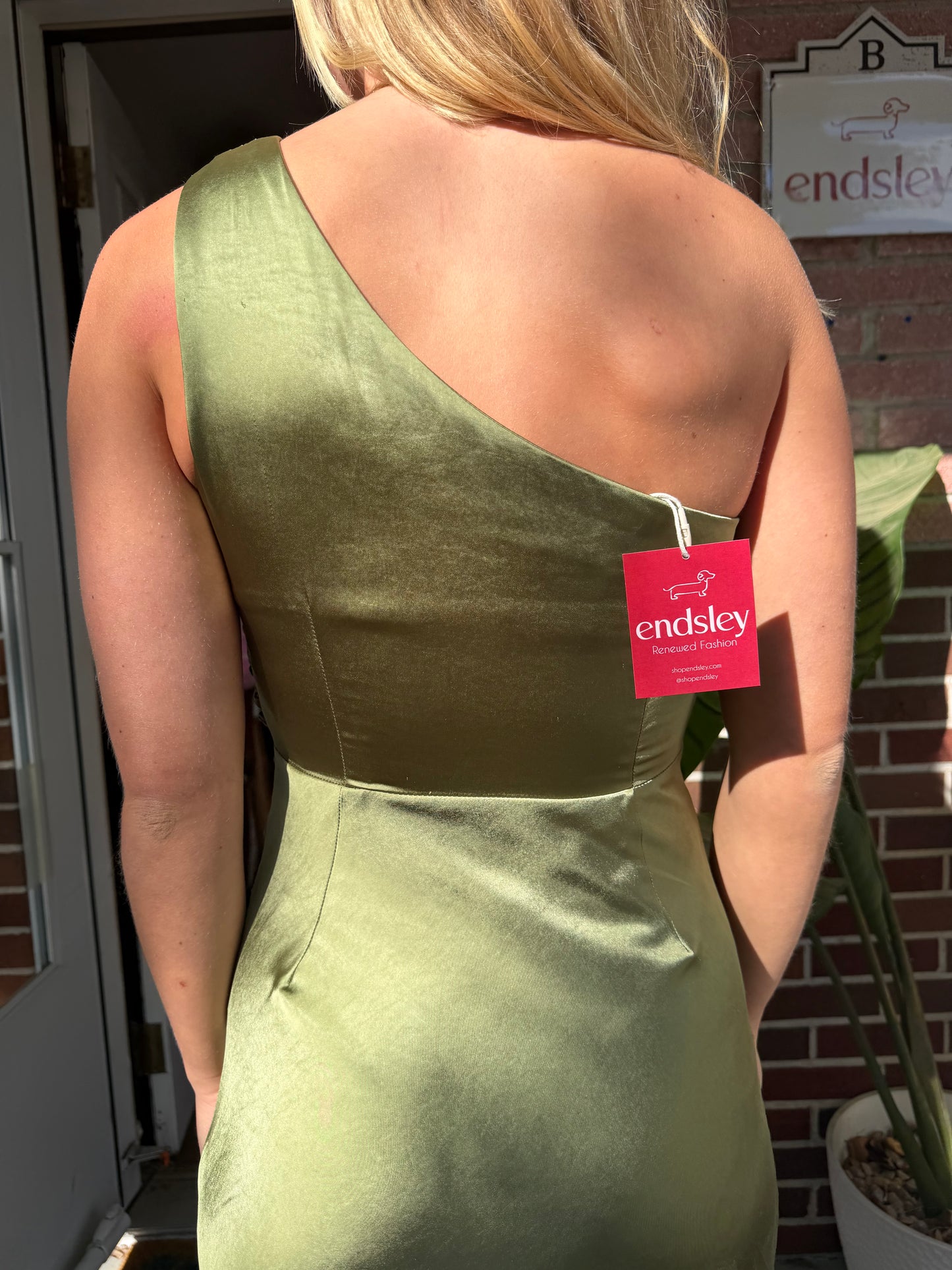 Six Stories | Maxi One Shoulder Gown, S/M